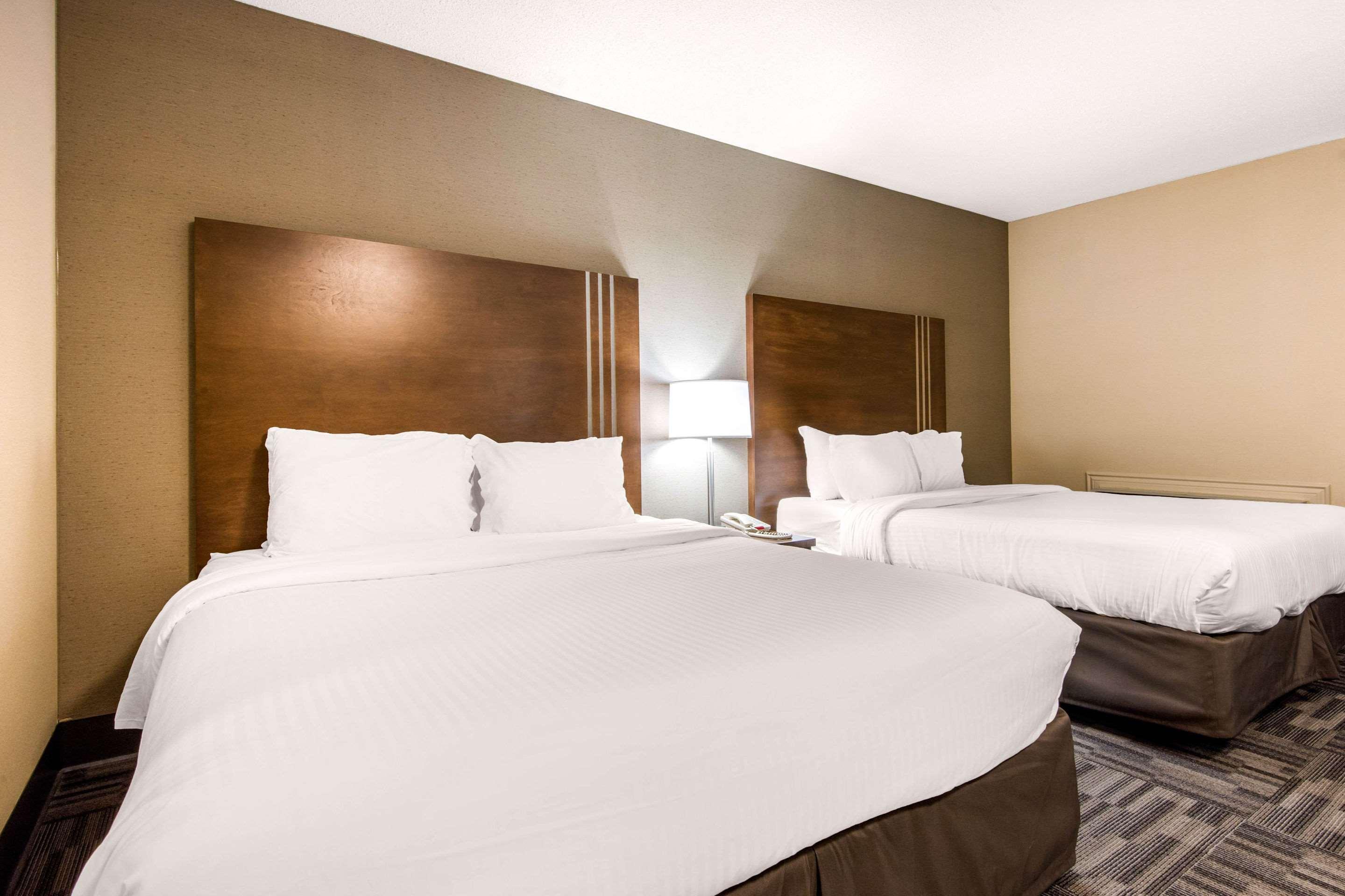Quality Inn & Conference Centre Orillia Eksteriør billede