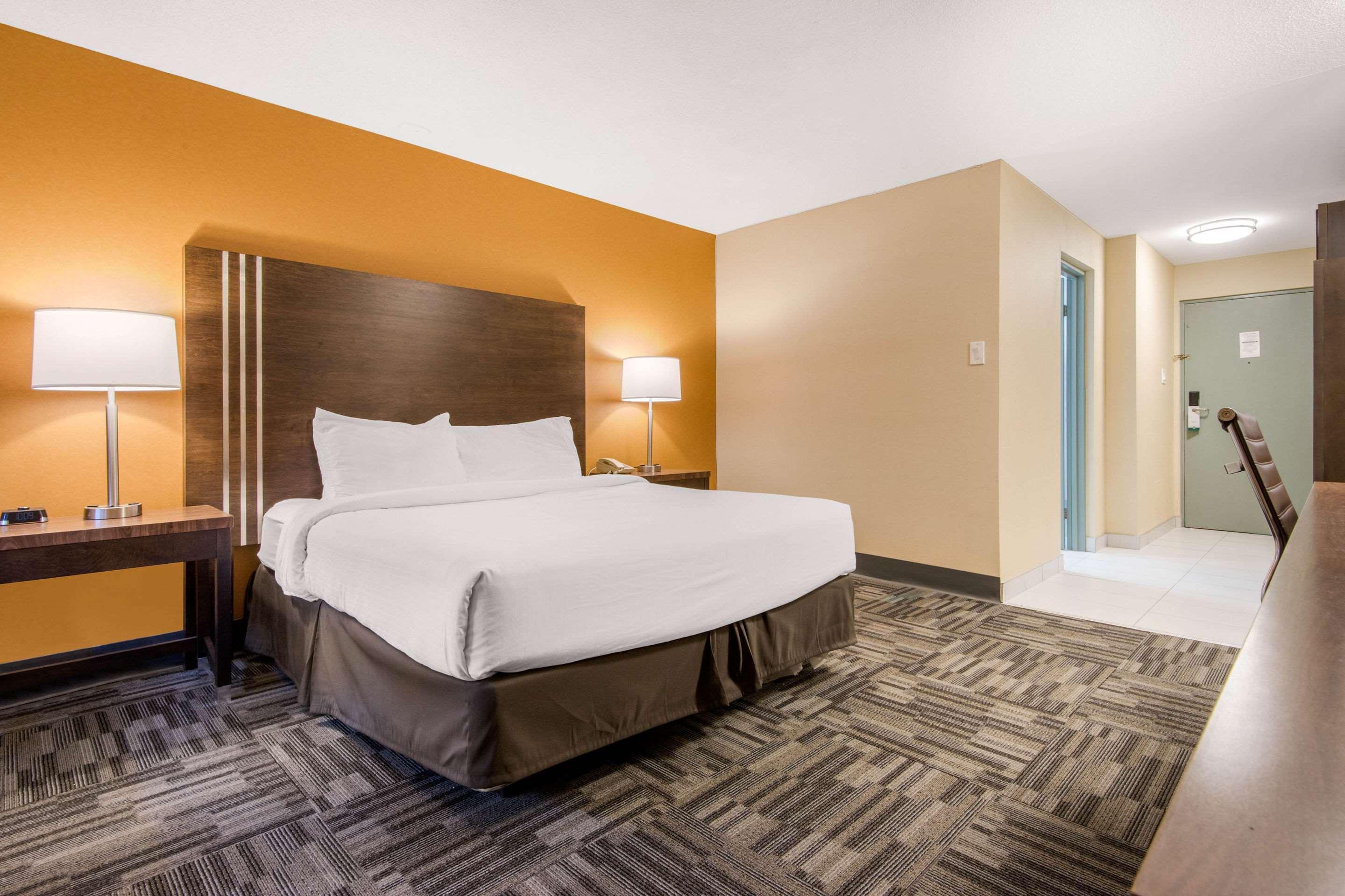 Quality Inn & Conference Centre Orillia Eksteriør billede