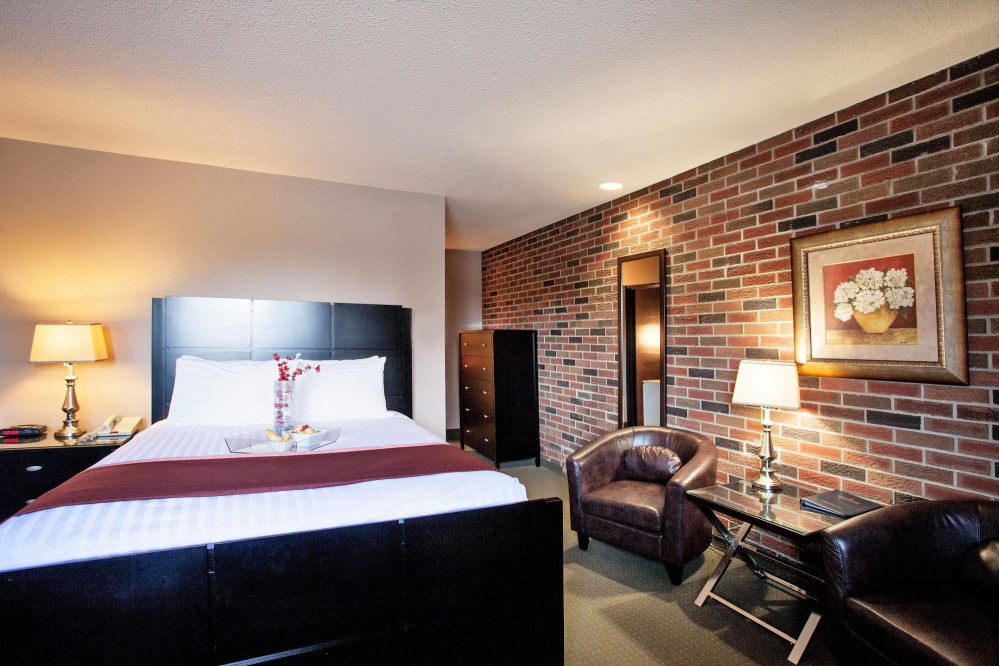 Quality Inn & Conference Centre Orillia Eksteriør billede